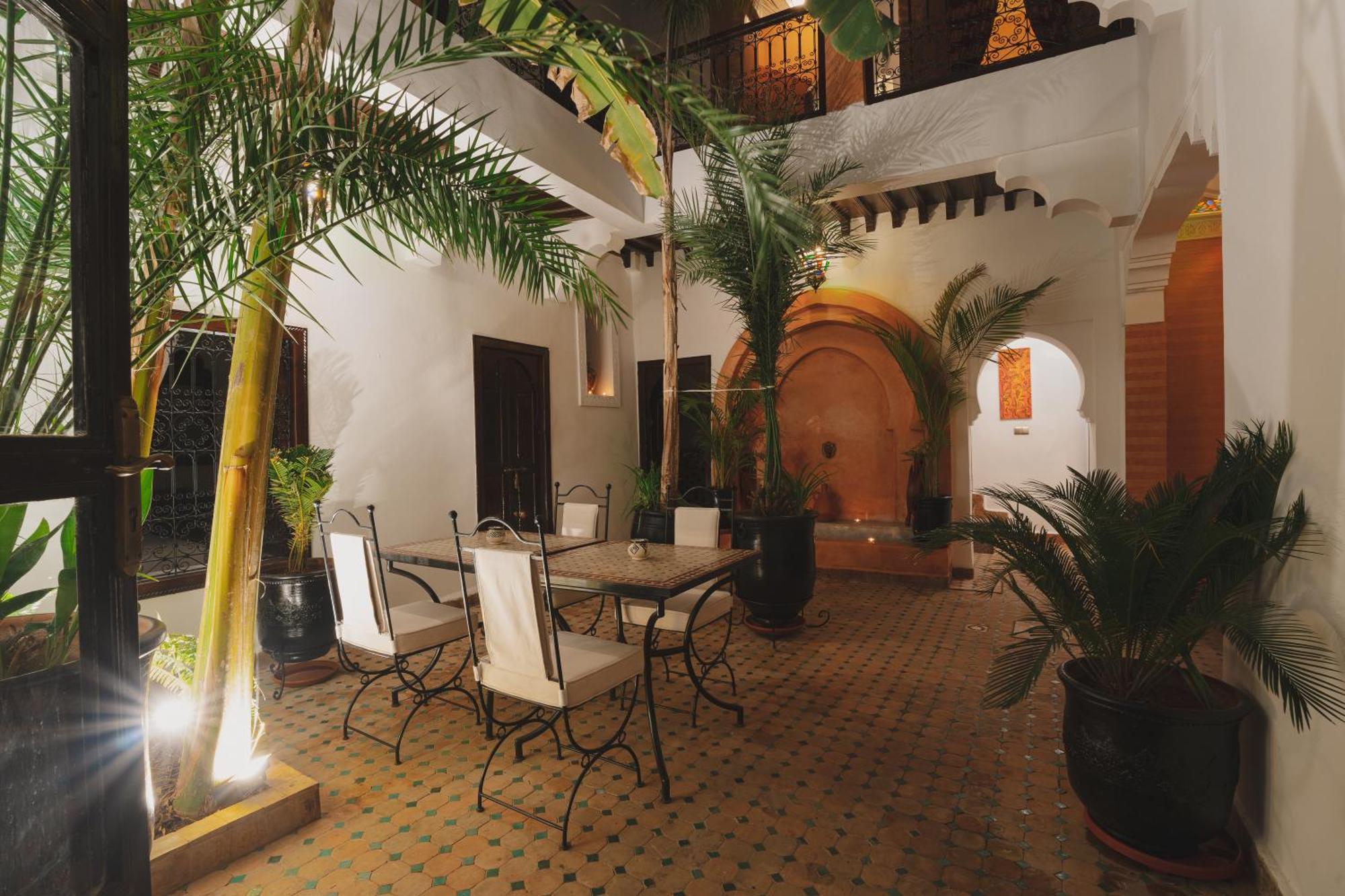 Riad Dar Dialkoum Marrakesh Exterior photo